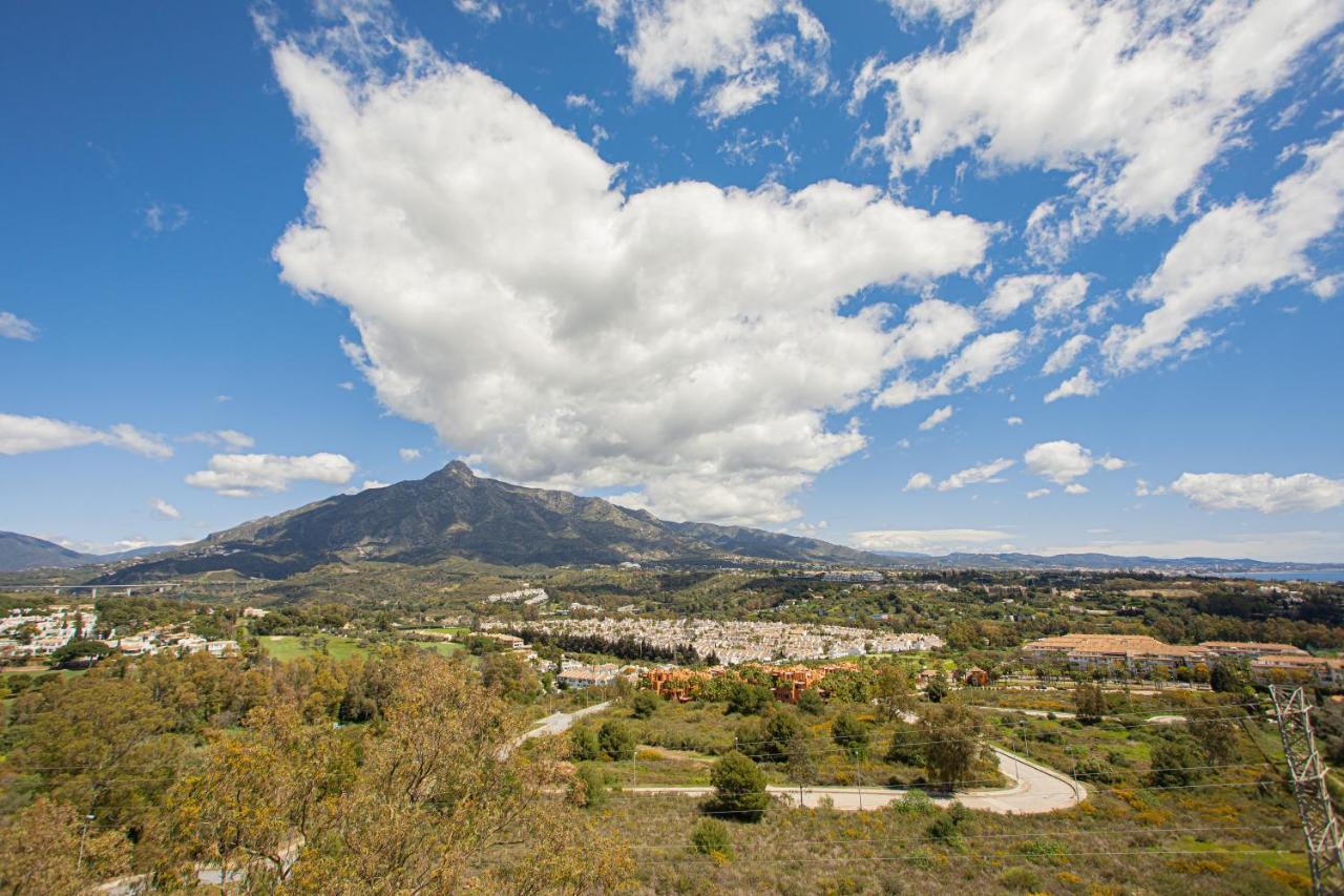 Modern Apartment With Stunning Views Marbella Dış mekan fotoğraf